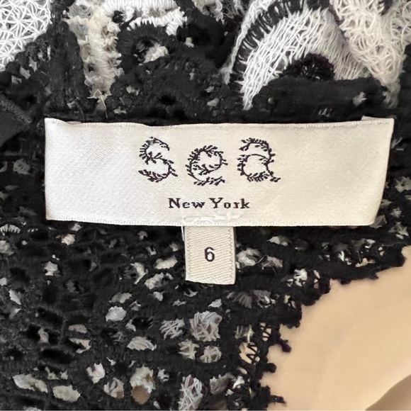 Sea New York Black and White Lola Lace Marcame Knit Assymetrical Hem Dress 6 - Picture 6 of 7